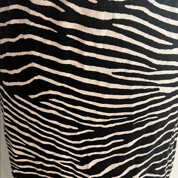 Maxi Black and cream Pencil Skirt for Night Out - Picture 2 of 5